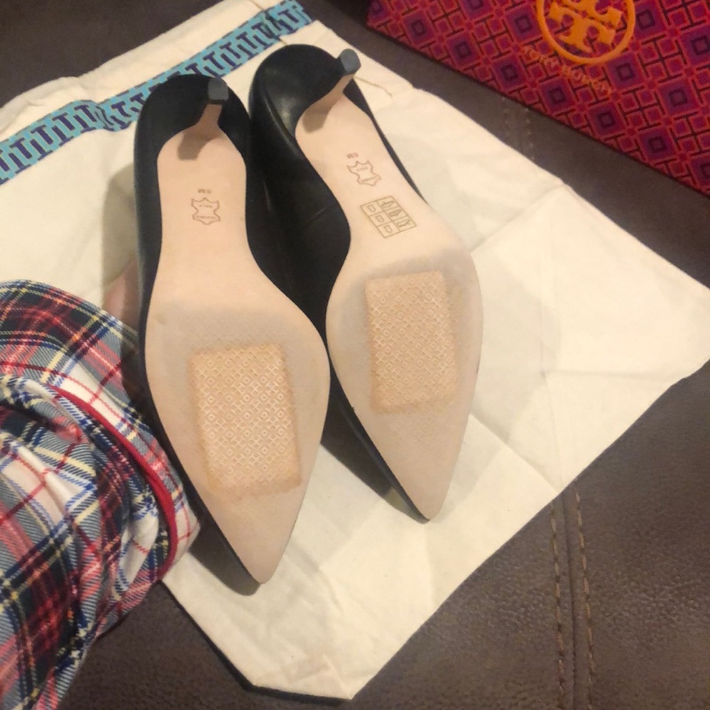 Tory Burch 👠 - Picture 3 of 7